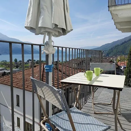 דירה Moderne Ferienwohnung Mit Wunderbarem Seeblick Und Pool